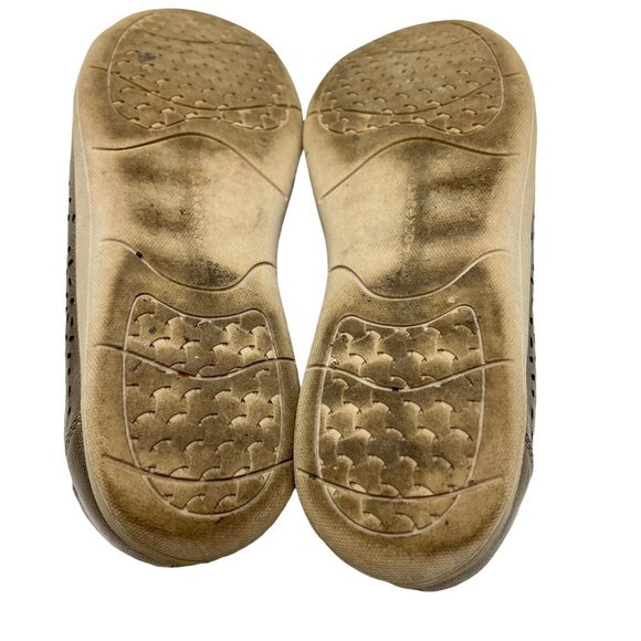 ROCKPORT Metallic Pewter Laser Cut Out Flats Slip On Loafers Genuine Leather 7.5 - Picture 15 of 16